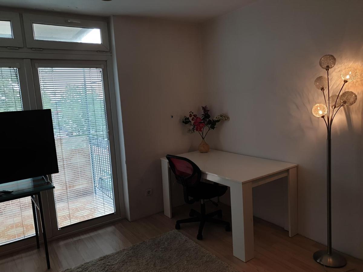 Ljubljanaart Apartment ภายนอก รูปภาพ